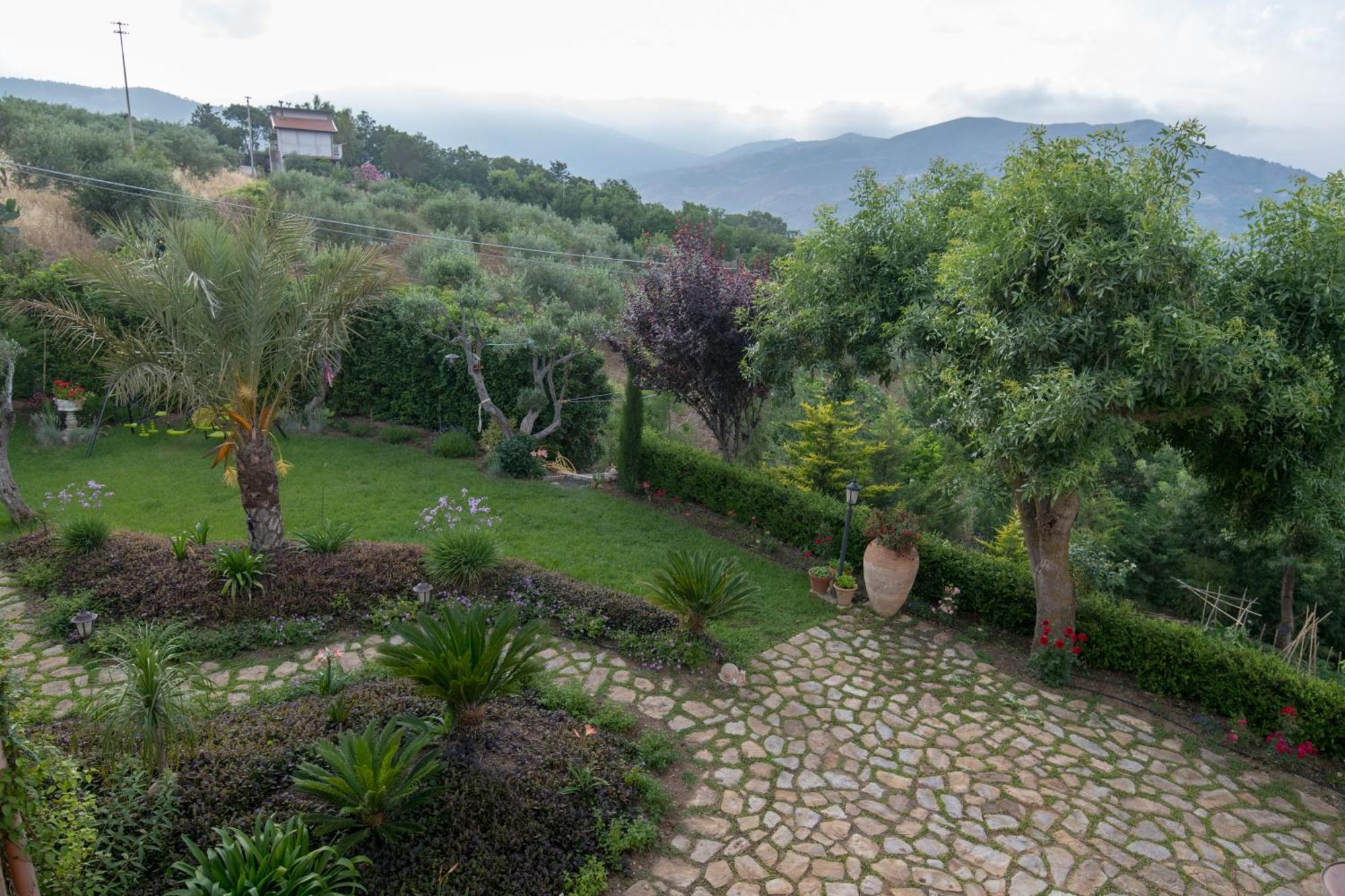 Villarose Castelbuono  Exterior foto